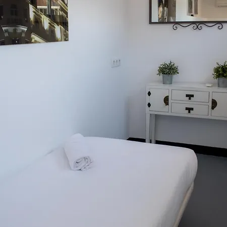 Florit Flats - Cabanyal 3 Bedroom Wifi Ac Terrace Penthouse * Valencia
