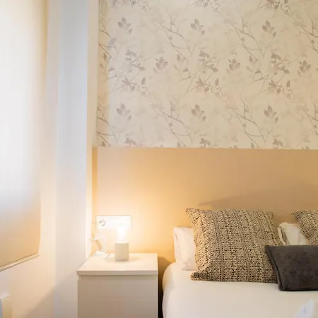 Florit Flats - Cabanyal 3 Bedroom Wifi Ac Terrace Penthouse Apartment Valencia