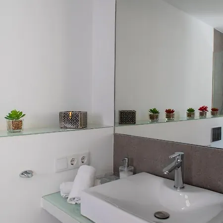Apartment Florit Flats - Cabanyal 3 Bedroom Wifi Ac Terrace Penthouse Valencia