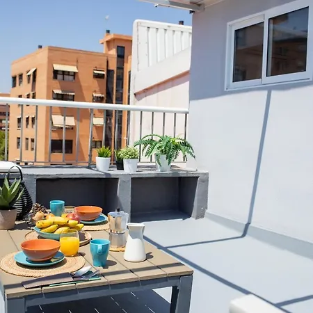 Florit Flats - Cabanyal 3 Bedroom Wifi Ac Terrace Penthouse Apartment *